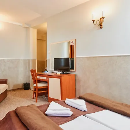 Peneka فندق بوموري